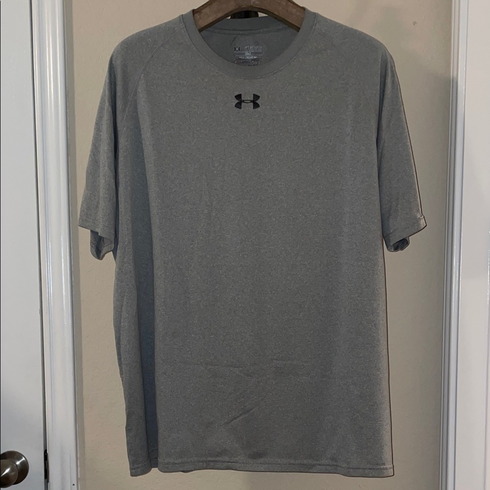Under Armour Men's Charcoal Tee